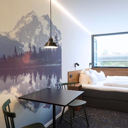 Tin Inn - Heinsberg - Das Hotel Aus Hochwertig Ausgebauten Ueberseecontainern エクステリア 写真